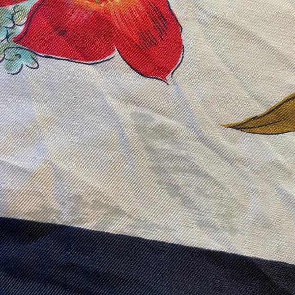 Vintage Silk Scarf Bundle Flawed - Picture 14 of 15